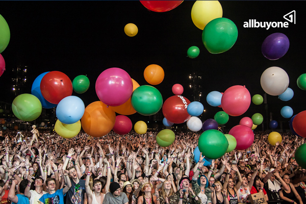 Zur News: Festivalsommer 2013 mit allbuyone!