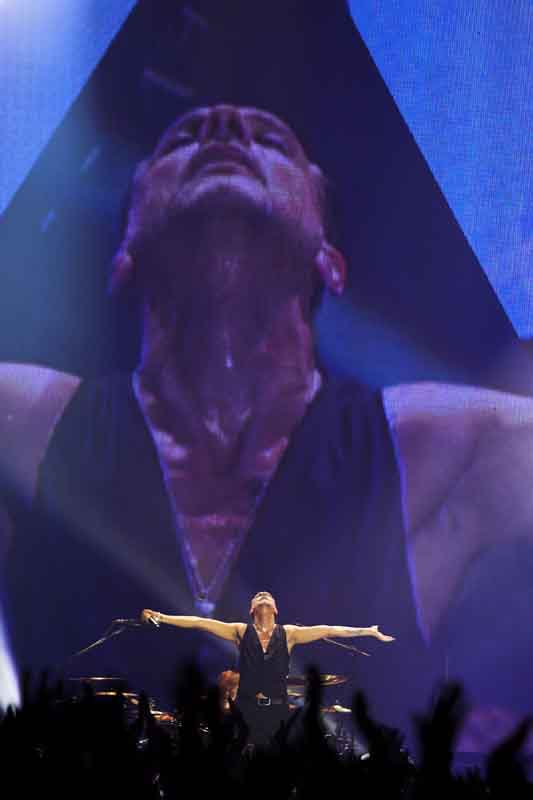 Zur News: XL Video mit Depeche Mode auf „Delta Machine“-Tour