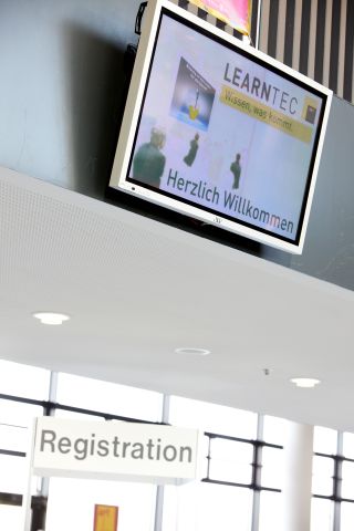 Zur News: Messe Karlsruhe setzt auf Digital Signage von kompas