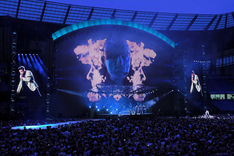 Zur News: XL Video auf Tour mit Robbie Williams