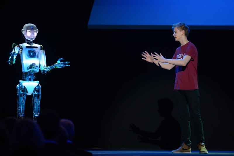 Zur News: CeBIT Opening Ceremony 2014