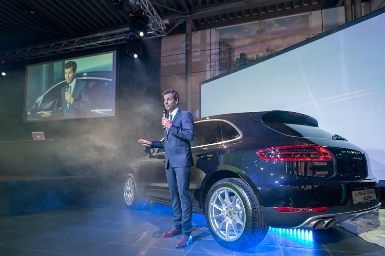 Zur News: Perfekter Auftritt für den neuen Macan