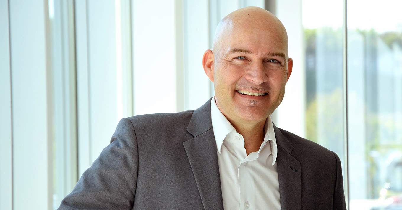 Zur News: Armin Peuser wechselt zu METZLER : VATER