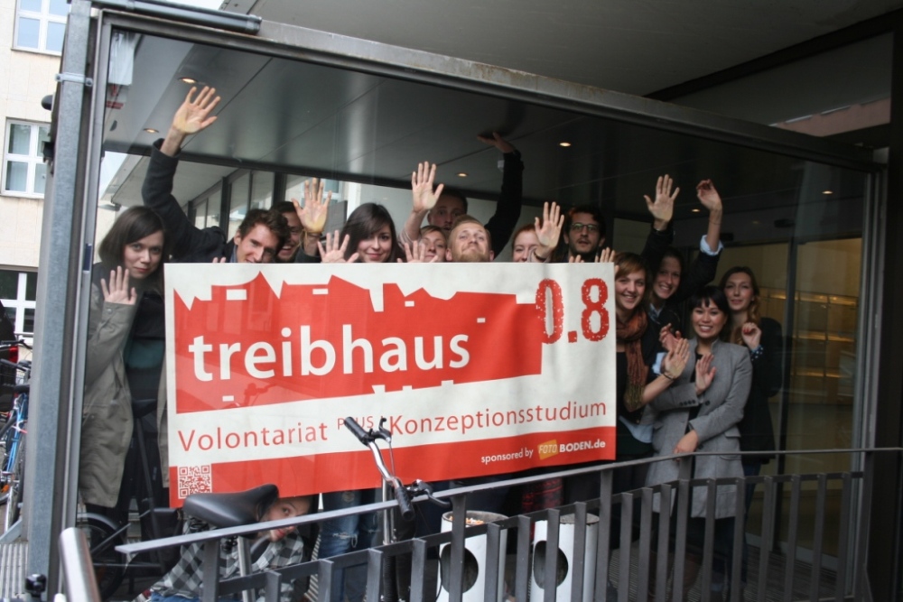 Zur News: CB.e geht mit treibhaus 0.8 in die siebente Runde