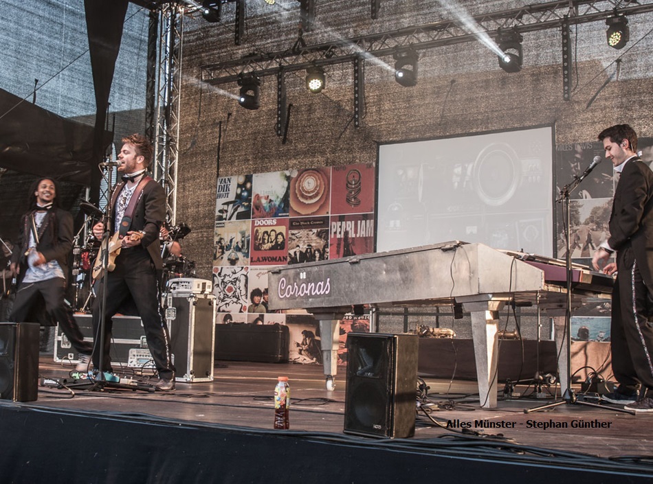 Zur News: Stand-Up-Pop : De Coronas auf dem Hafenfest