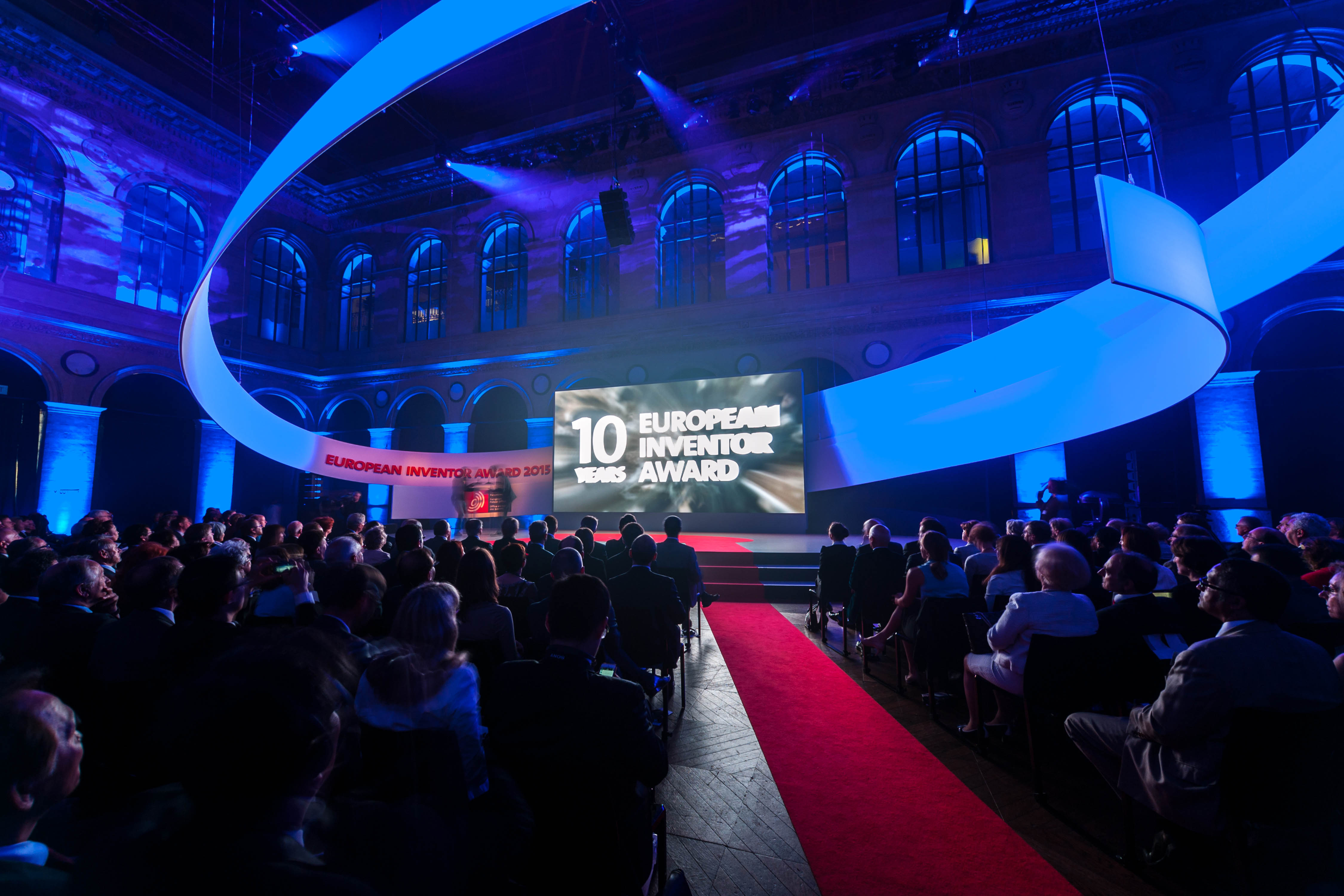 Zur News: VOK DAMS inszeniert 10. European Inventor Award