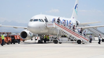 Zur News: Air Partner fliegt 5.000 Händler zum Car Launch