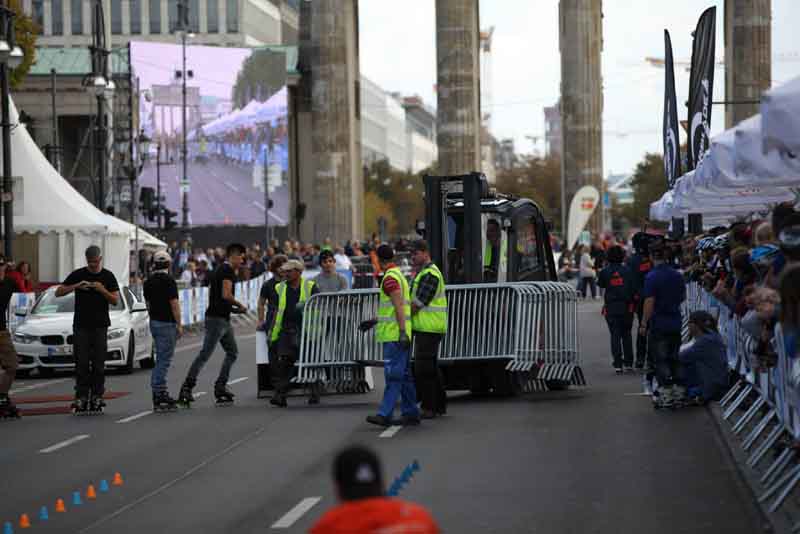 Zur News: 42. BMW BERLIN-MARATHON mit Niemeier