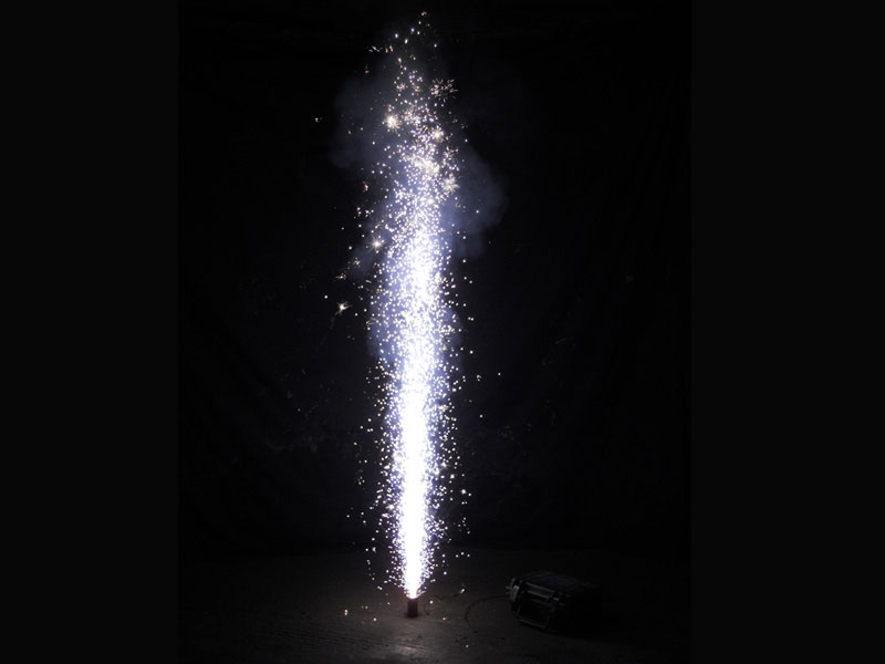 Zur News: LMP Pyrotechnik stellt neue Bühneneffekte vor