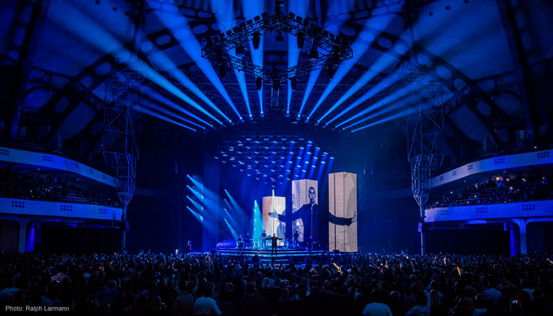 Zur News: Andreas Bourani mit dem BMFL Spot auf Arena-Tour