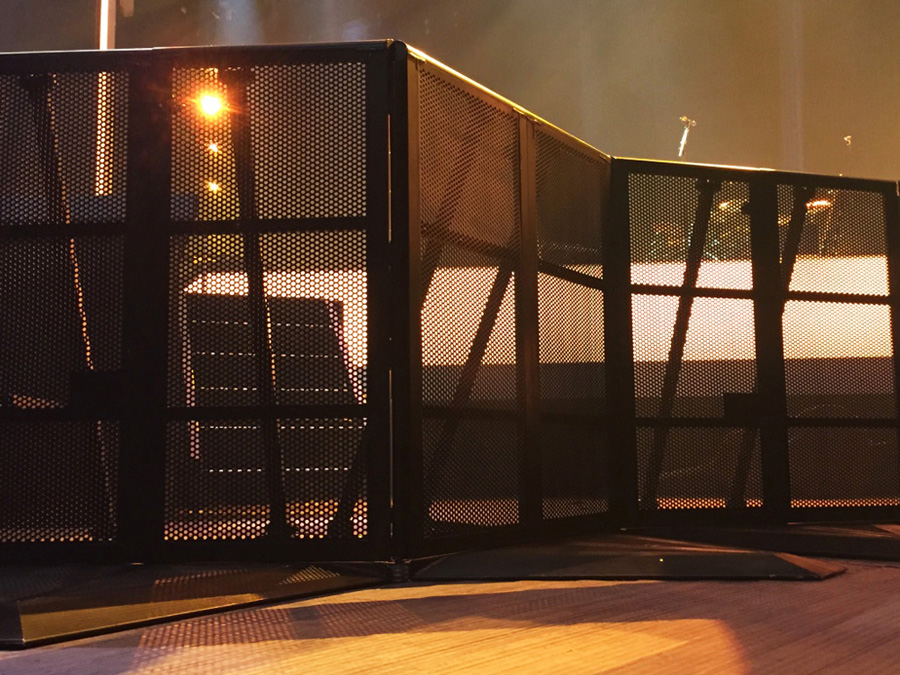 Zur News: Hello… eps on tour mit Adele