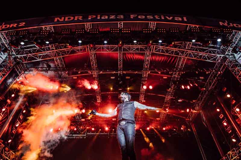 Zur News:  MEDIA IN RES beleuchtete Expo Plaza Festival