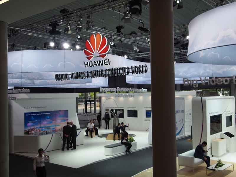 Zur News: Setbau für das Ultra-Broadband-Forum 2016
