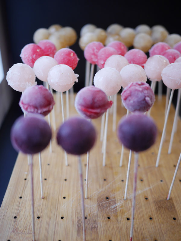 Zur News: Getränke mit Frozen-Lollipops