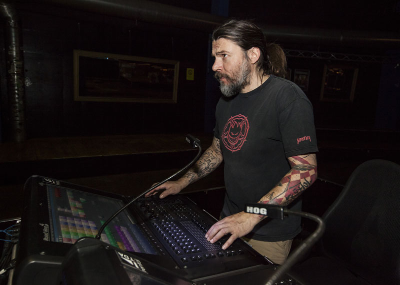 Zur News: Martin Müller setzt King Diamond in Szene