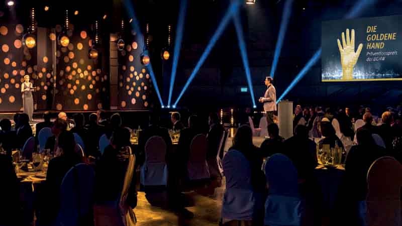 Zur News: DIE GOLDENE HAND erstmals verliehen
