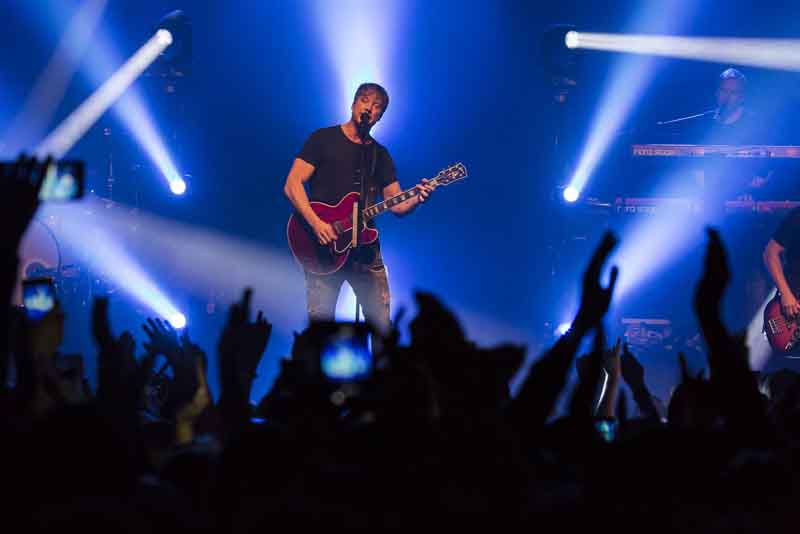 Zur News: Sunrise Avenue touren mit ELATION