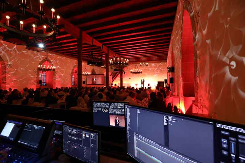 Zur News: loop light kreiert 3D-Mapping für Jubiläumsfeier
