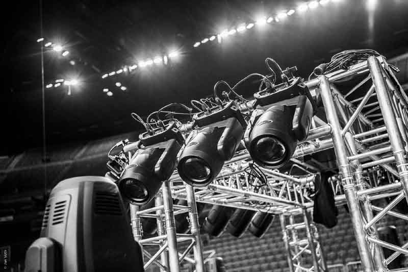 Zur News: TSL Production aus Pulheim investiert in ELATION