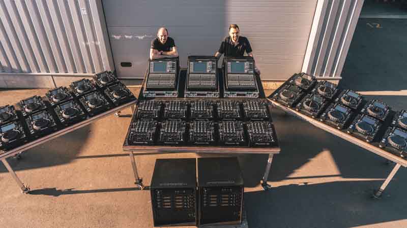 Zur News: AED group zeigt Portfolio-Neuheiten