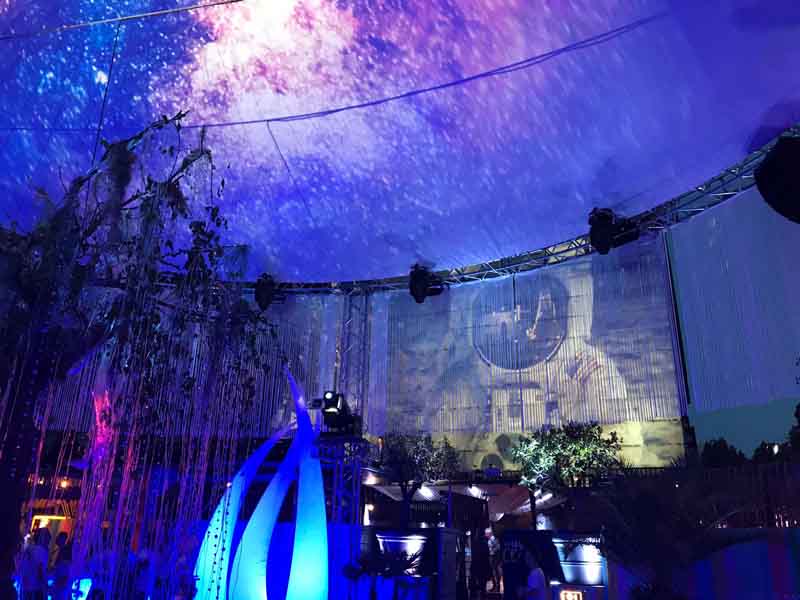 Zur News: Magic Sky beim Sommerfest des P1 in München