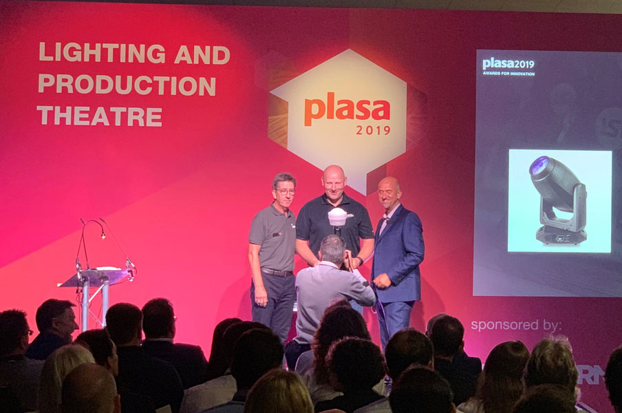 Zur News: ELATION Artiste Monet™ gewinnt „PLASA Award 2019"