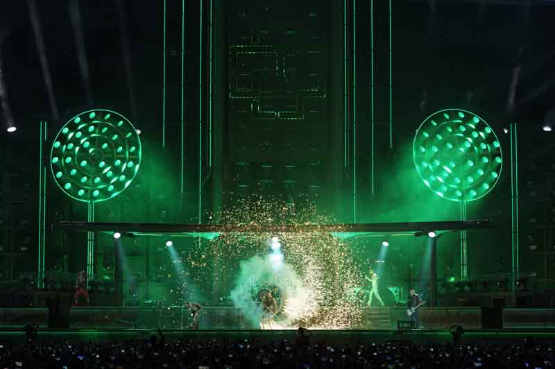 Zur News: Rammstein touren mit FOLLOW-ME