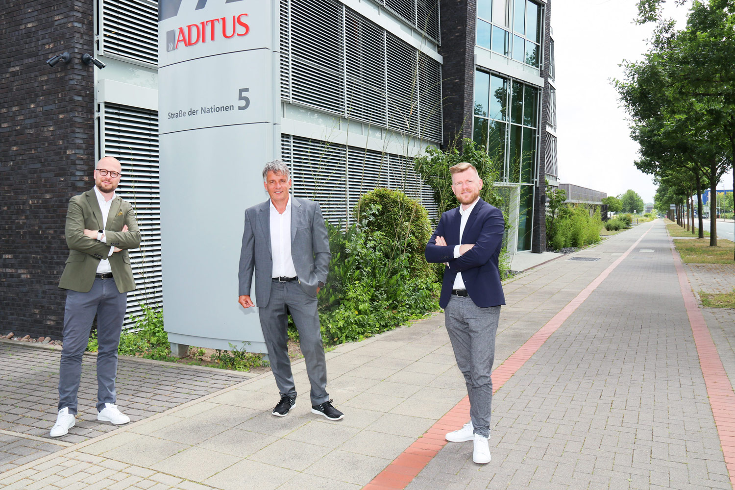 Zur News: Matthias Schön übergibt Geschäftsführerposition an Sebastian Grein