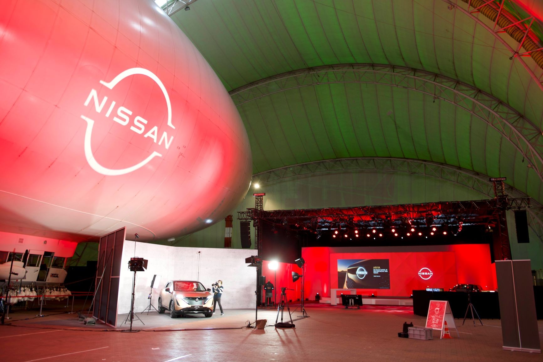 Zur News: Luftschiffhangar Mülheim ist eine spektakuläre Eventlocation – mit eigenem TV-Studio