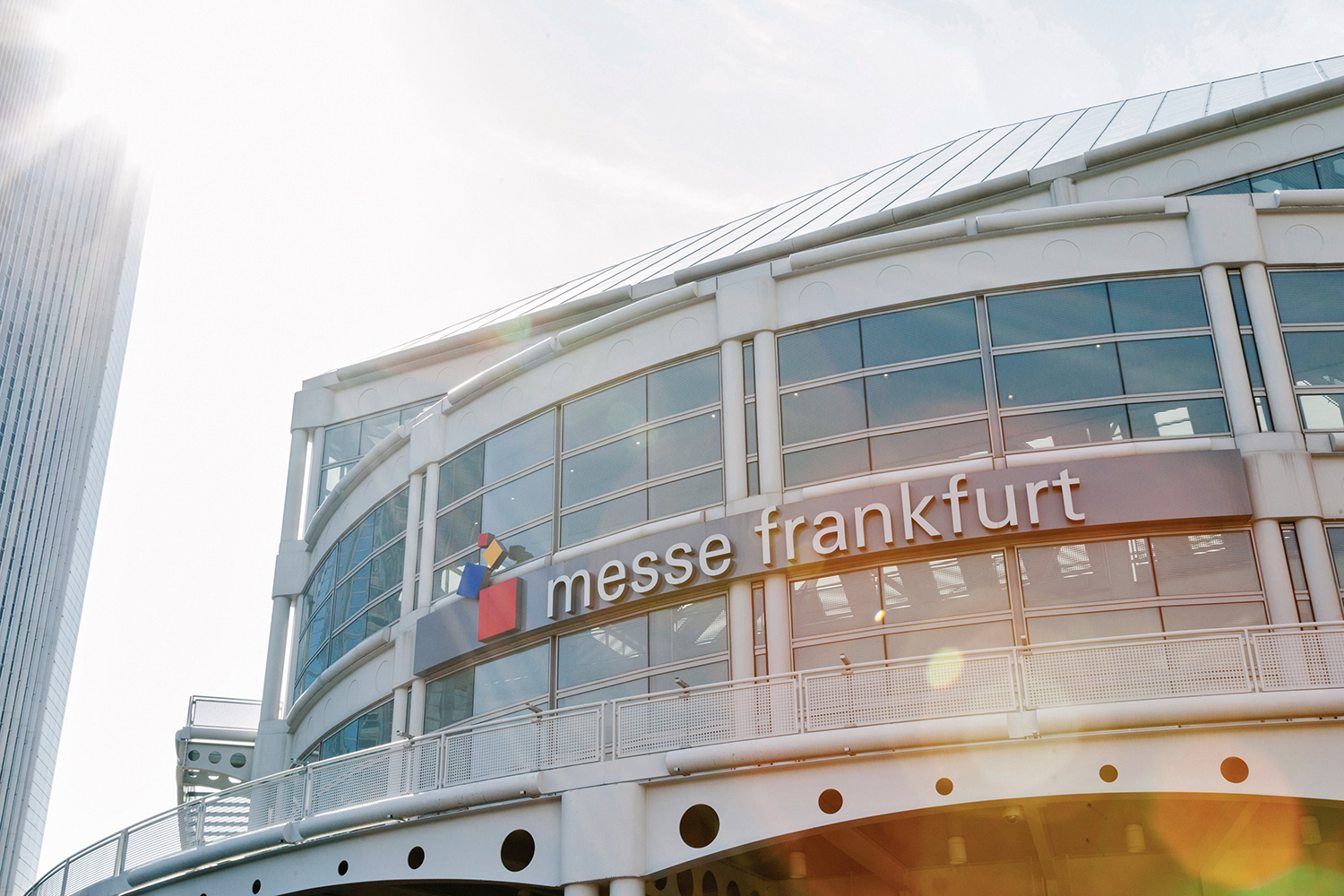 Zur News: Partnerschaft der Messegesellschaften Frankfurt und Friedrichshafen setzt auf innovative Mobilität