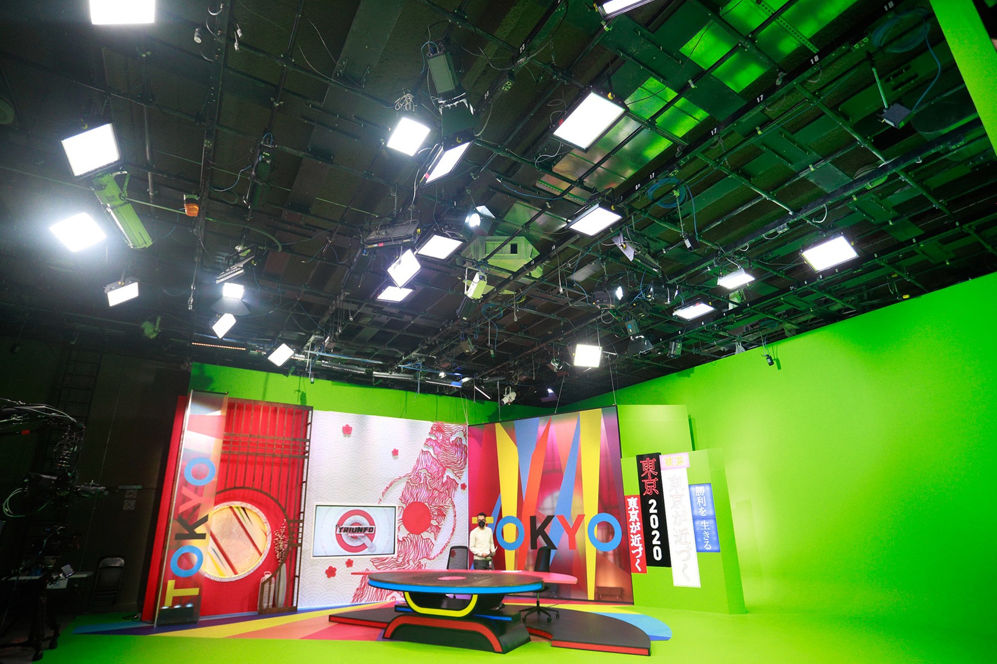 Zur News: ELATION TV-Beleuchtung für das Olympia-Studio von Imagen Televisión in Mexiko