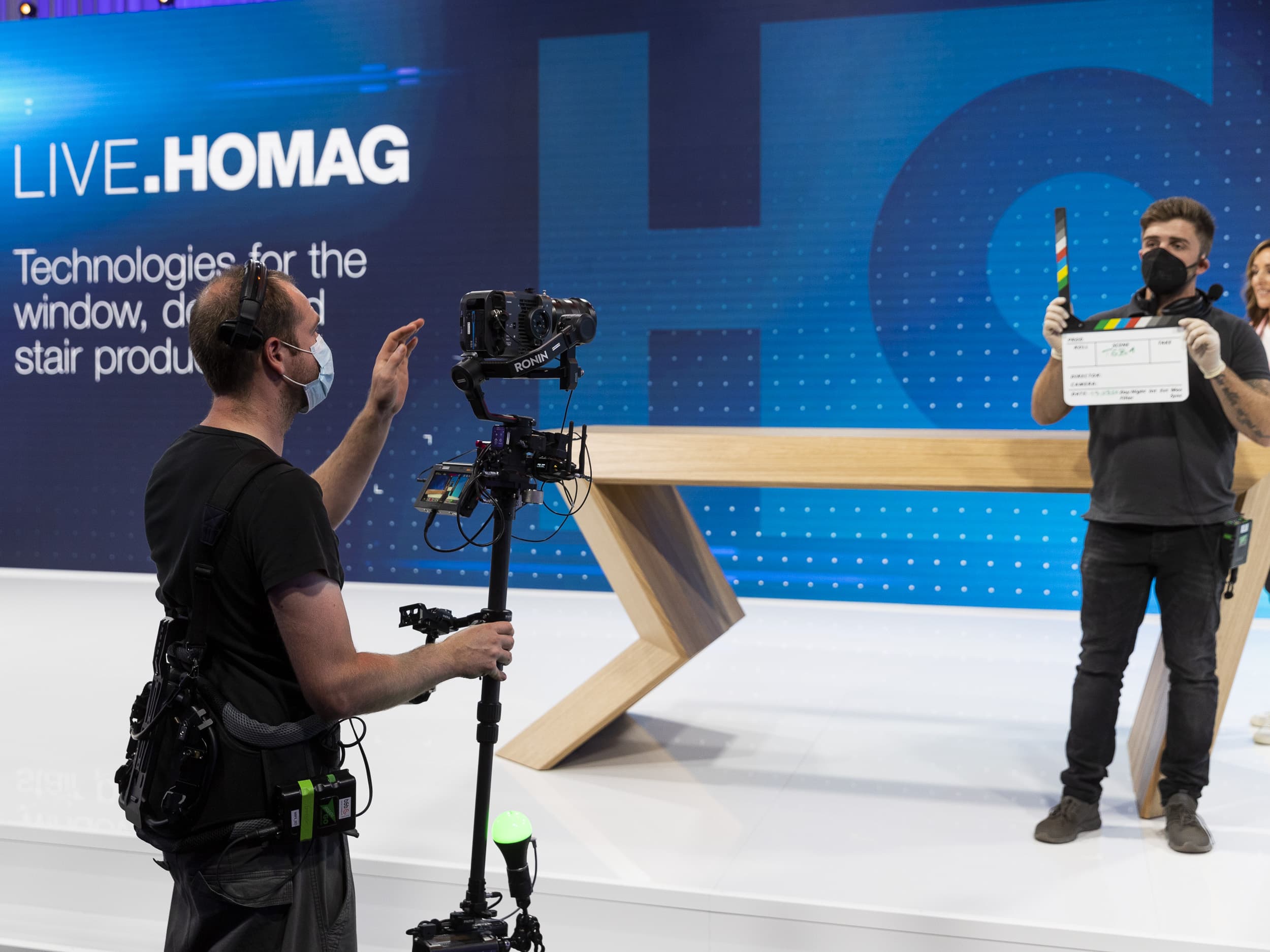 Zur News: Weltmarktführer für Holzbearbeitungsmaschinen im Streaming-Studio GATE22