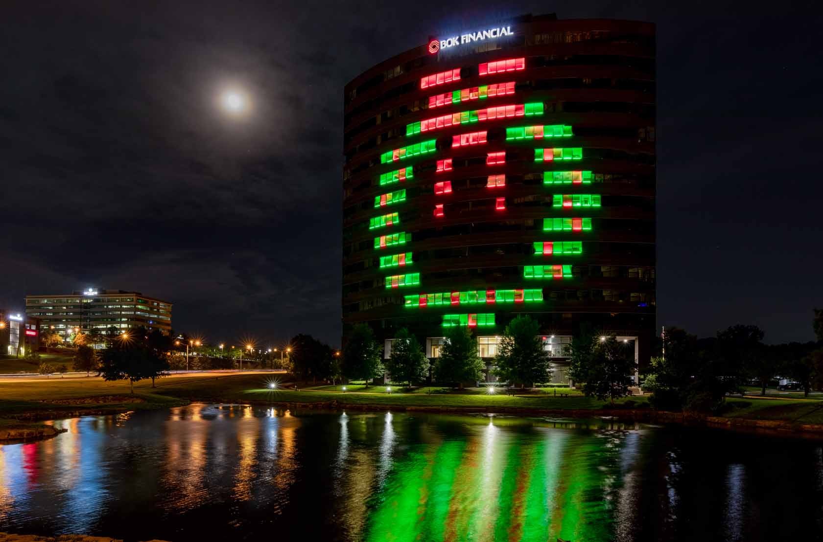 Zur News: Mosaic-System von ETC macht Hochhaus zu visuellem Spektakel