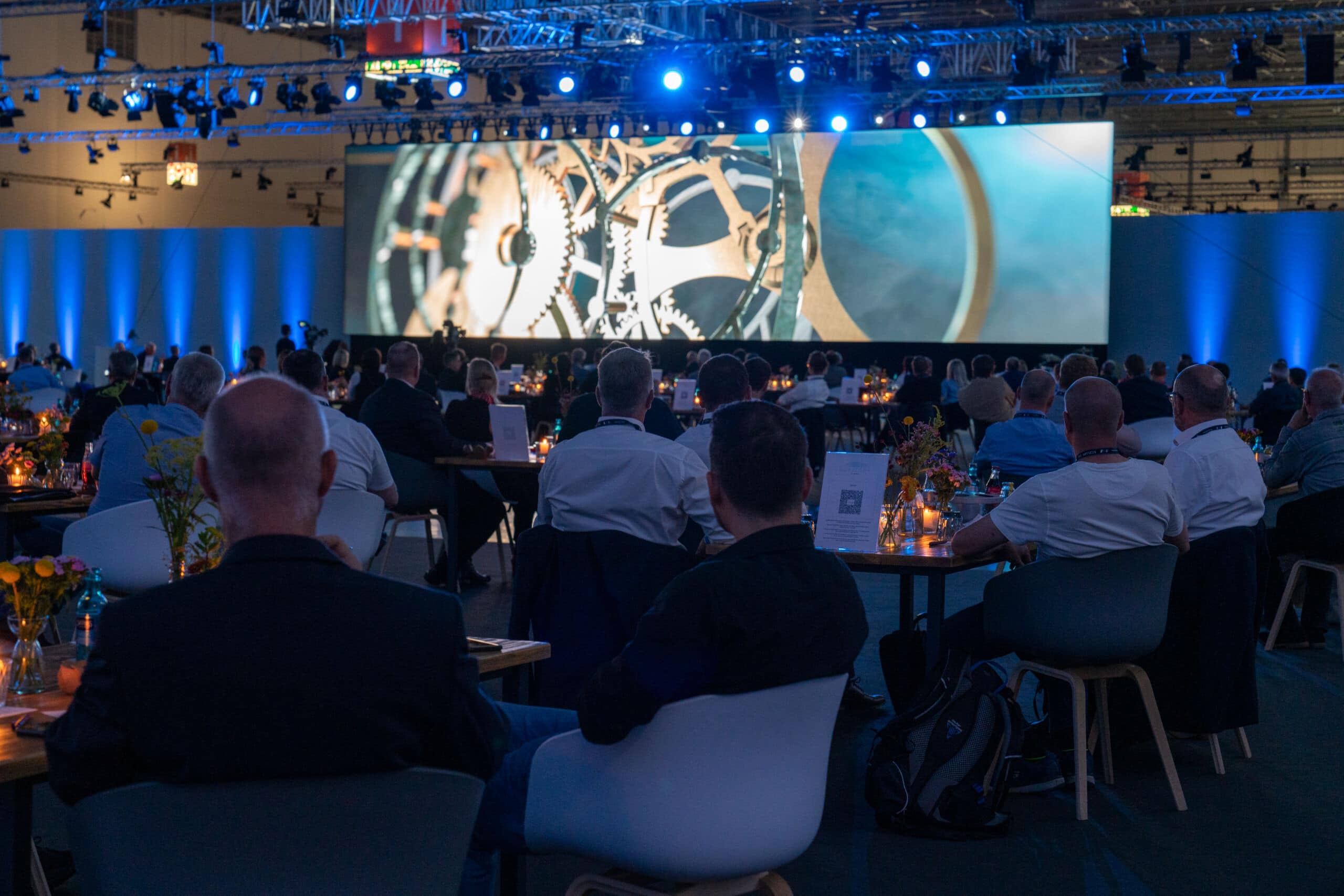 Zur News: Whitepaper: Vorteile von LED-Wänden für Messe und Events