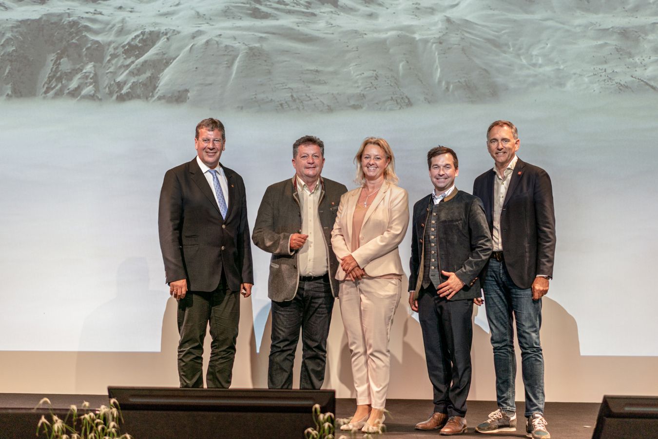 Zur News: Gurgl Carat feierlich eröffnet: Eventzentrum nach Covid-Zwangspause gebührend eingeweiht