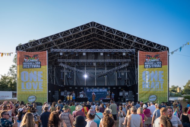 Zur News: Chilliger Sound beim 15. Sunrise Festival in Burtenbach mit dBTechnologies VIO