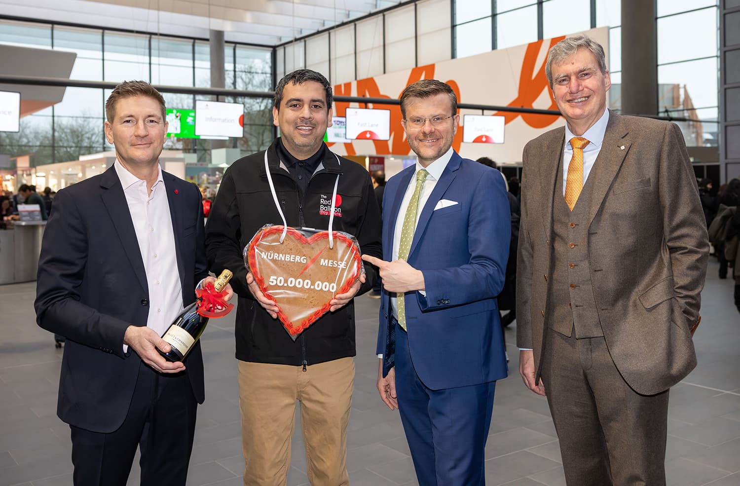 Zur News: NürnbergMesse begrüßt ihren 50-millionsten Besucher während der Spielwarenmesse