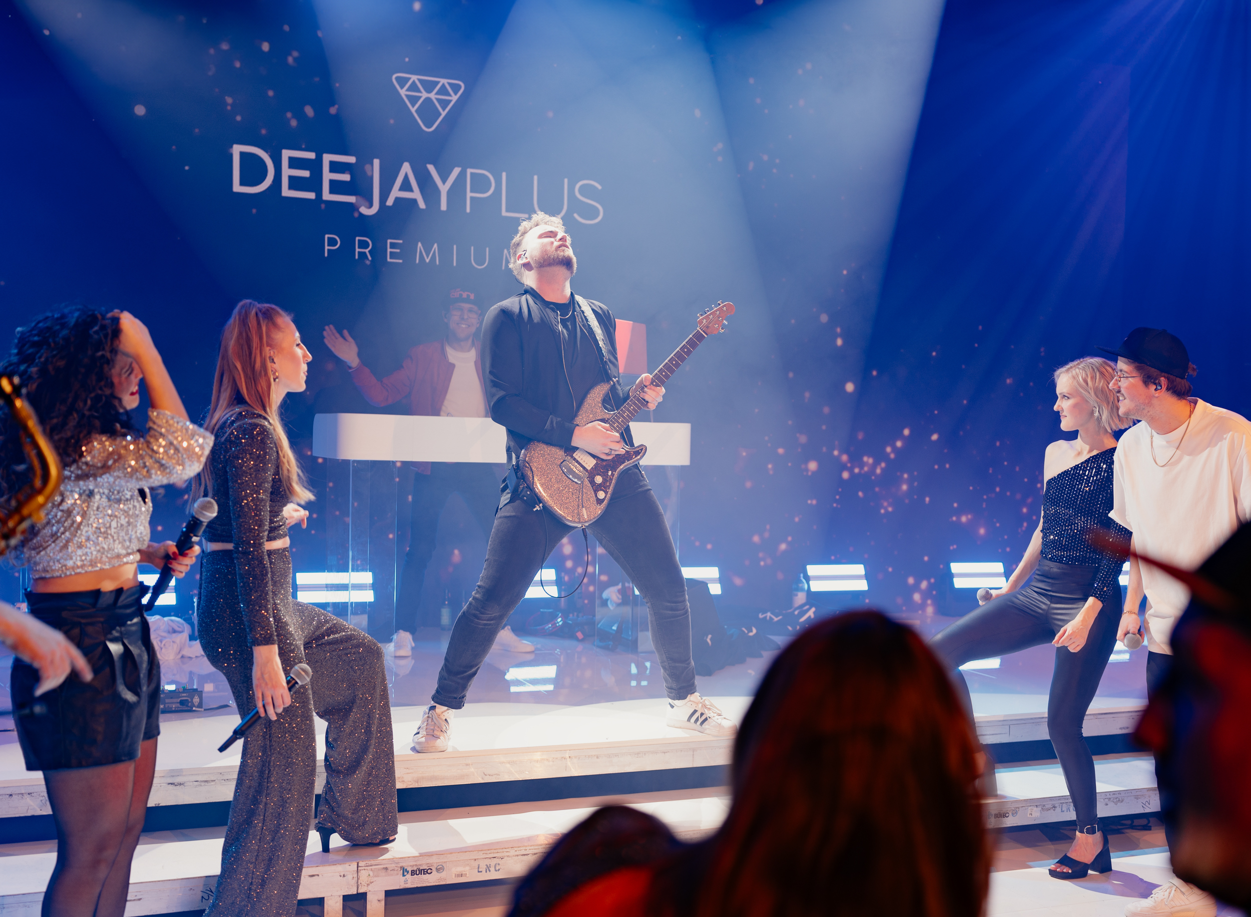 Zur News: DEEJAY PLUS PREMIUM – Behind the Scenes-Kurzfilm über einen der erfolgreichsten Topacts der Eventbranche