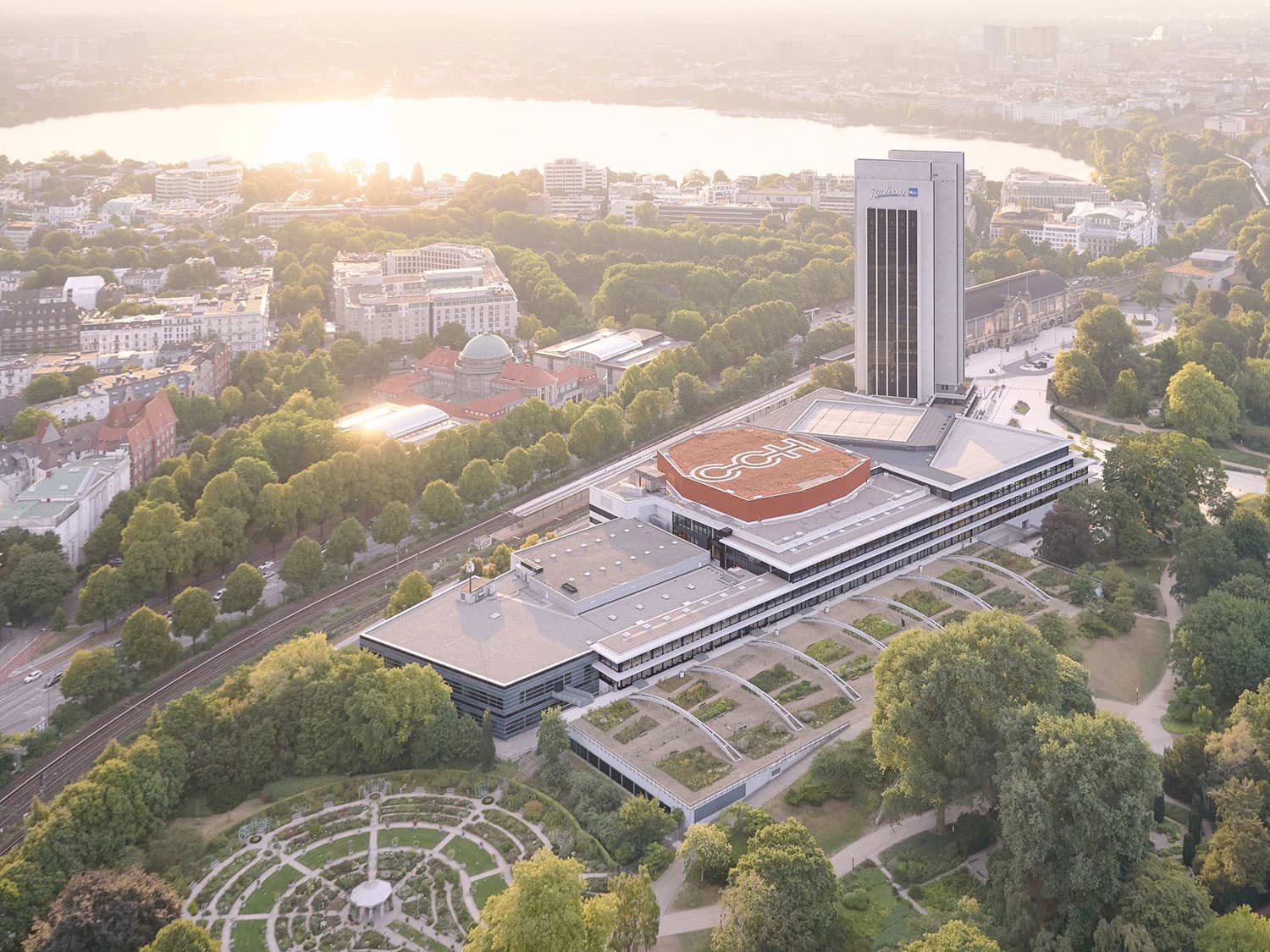 Zur News: Die Hamburg Messe und Congress gehört auch 2025 zu Hamburgs besten Ausbildungsbetrieben
