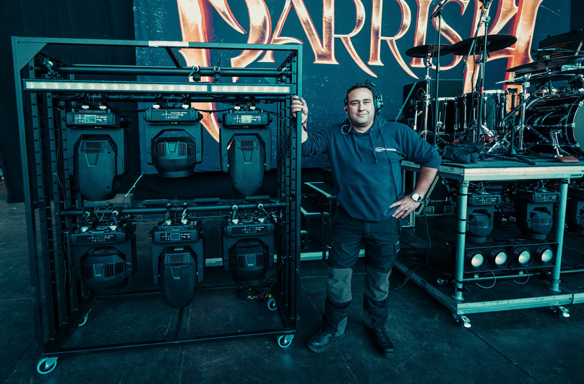 Zur News: Payton Parrish begeistert auf der Harder Stage beim Wacken Open Air – mit Lichttechnik von Sagitter