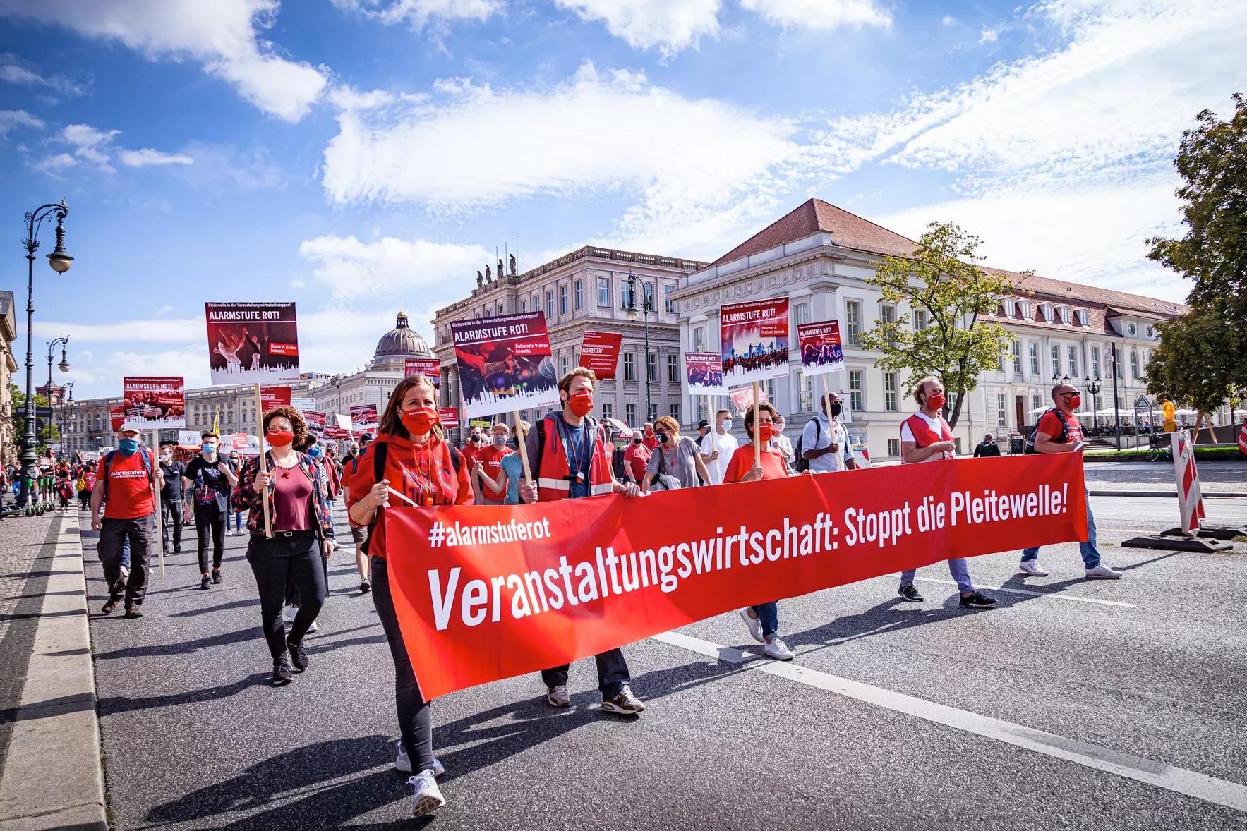 Zur News: Deutsche Veranstaltungswirtschaft kollabiert – Zweite Großdemonstration am 28. Oktober in Berlin