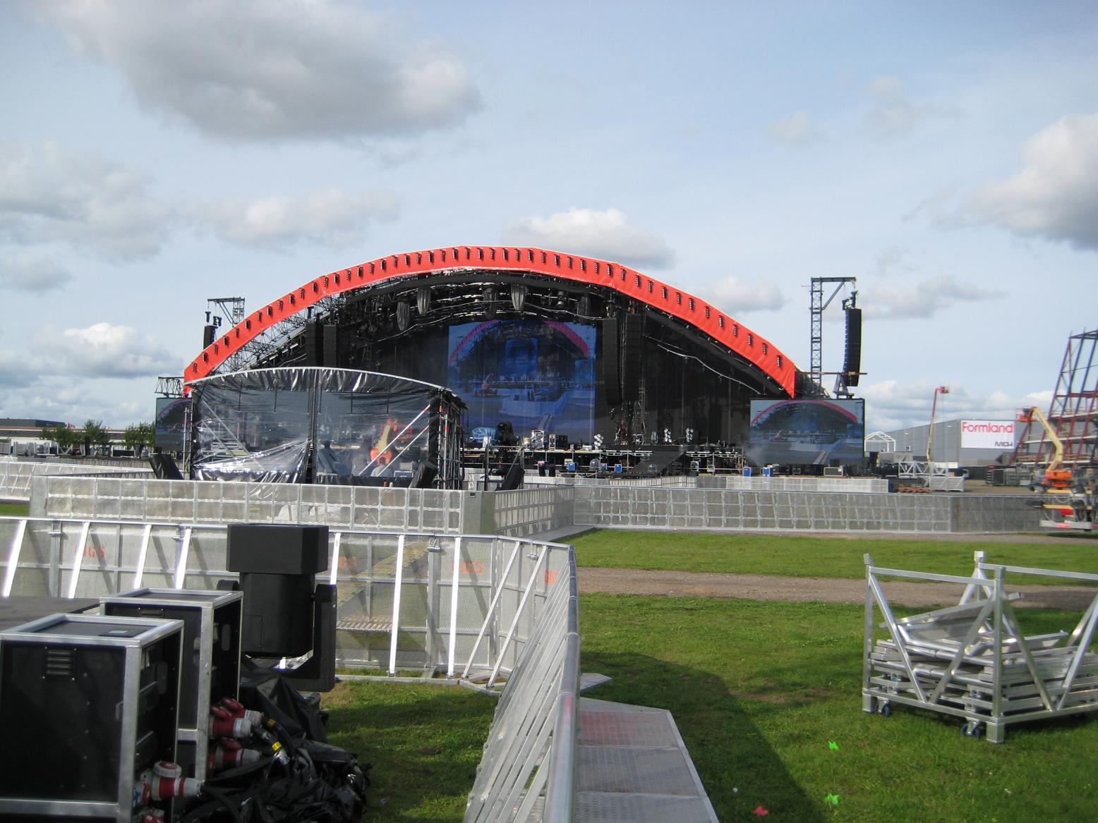 Zur News: Barrikaden von eps mit Coldplay auf Tour