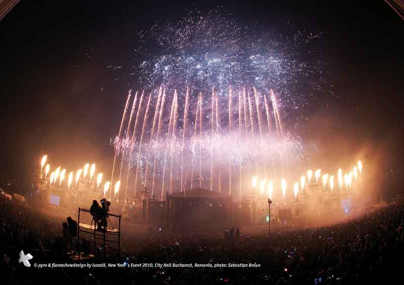 Zur News: Spektakuläre Silvestershow in Rumänien