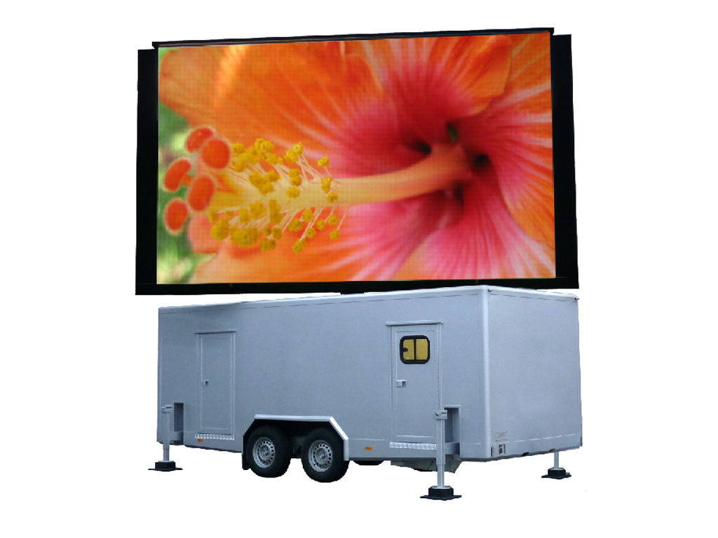 Zur News: Rhein-Main: Präsentation des LED-Trailers Cobra V8