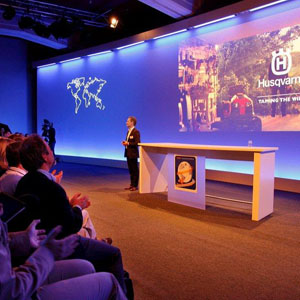 Zur News: VOK DAMS inszeniert HUSQVARNA World Conference