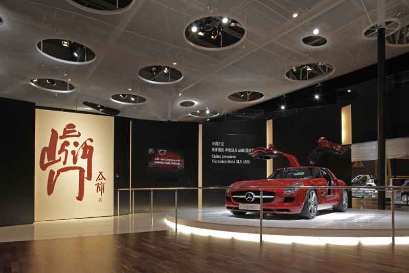 Zur News: Messestand auf der Auto China 2010