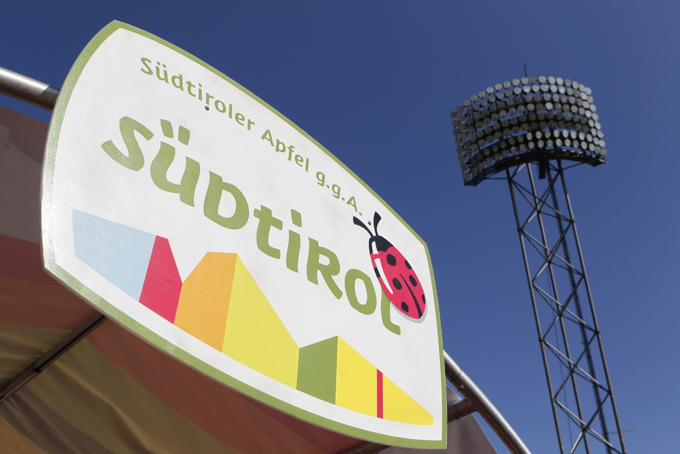 Zur News: Talk of Town gewinnt Etat von Südtiroler Apfel