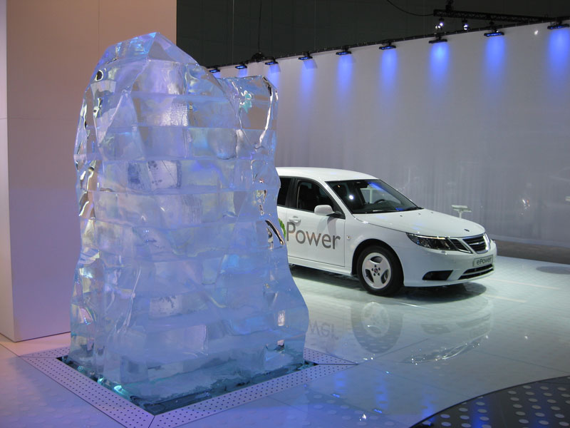 Zur News: as systems für SAAB auf der L.A. Motorshow tätig
