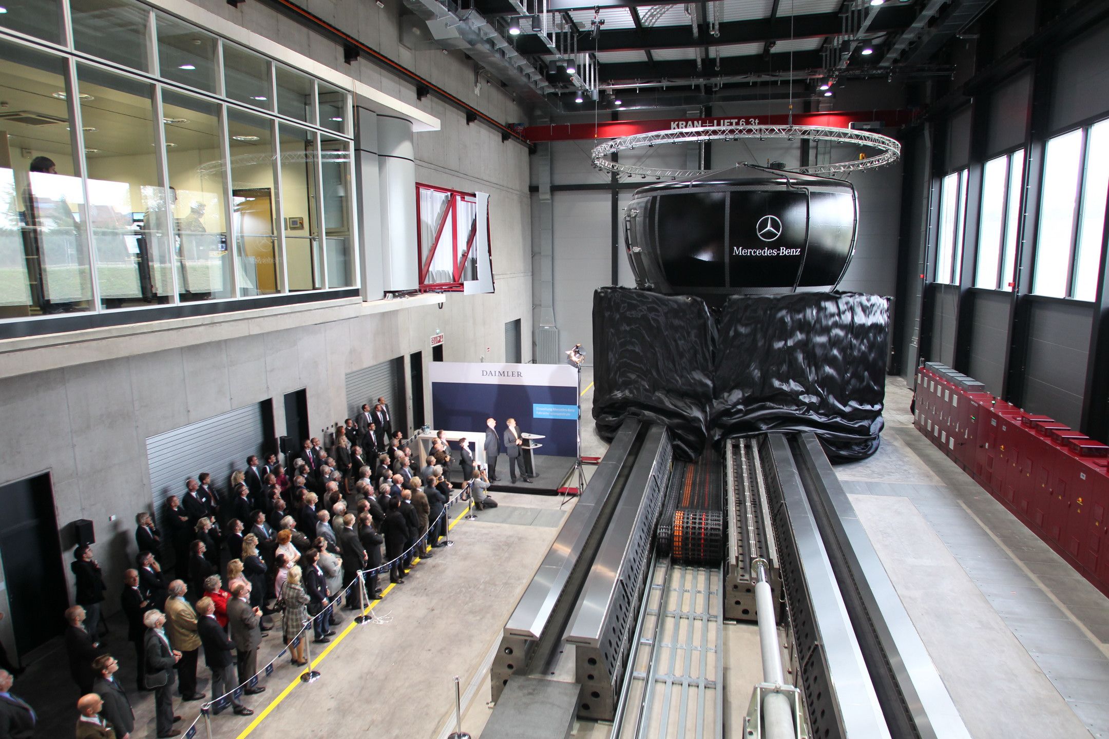 Zur News: Daimler-Premiere mit b&b eventtechnik