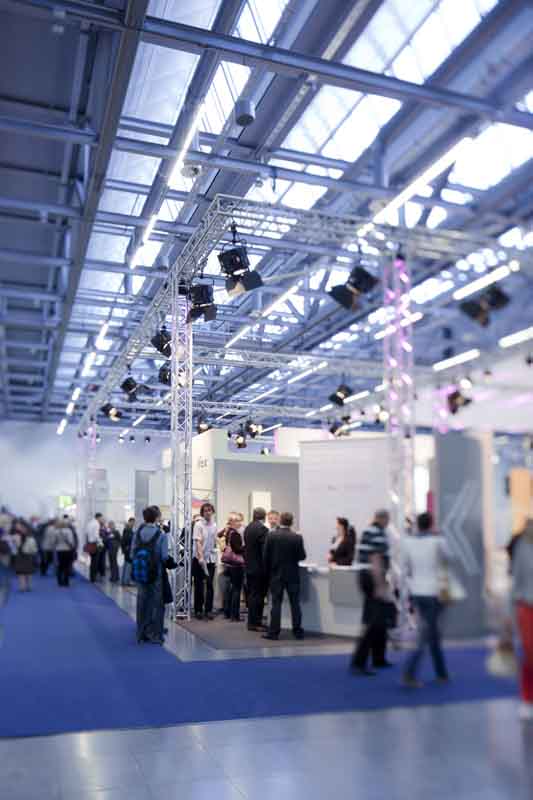 Zur News: b&b eventtechnik stattet Beratungsparcours aus
